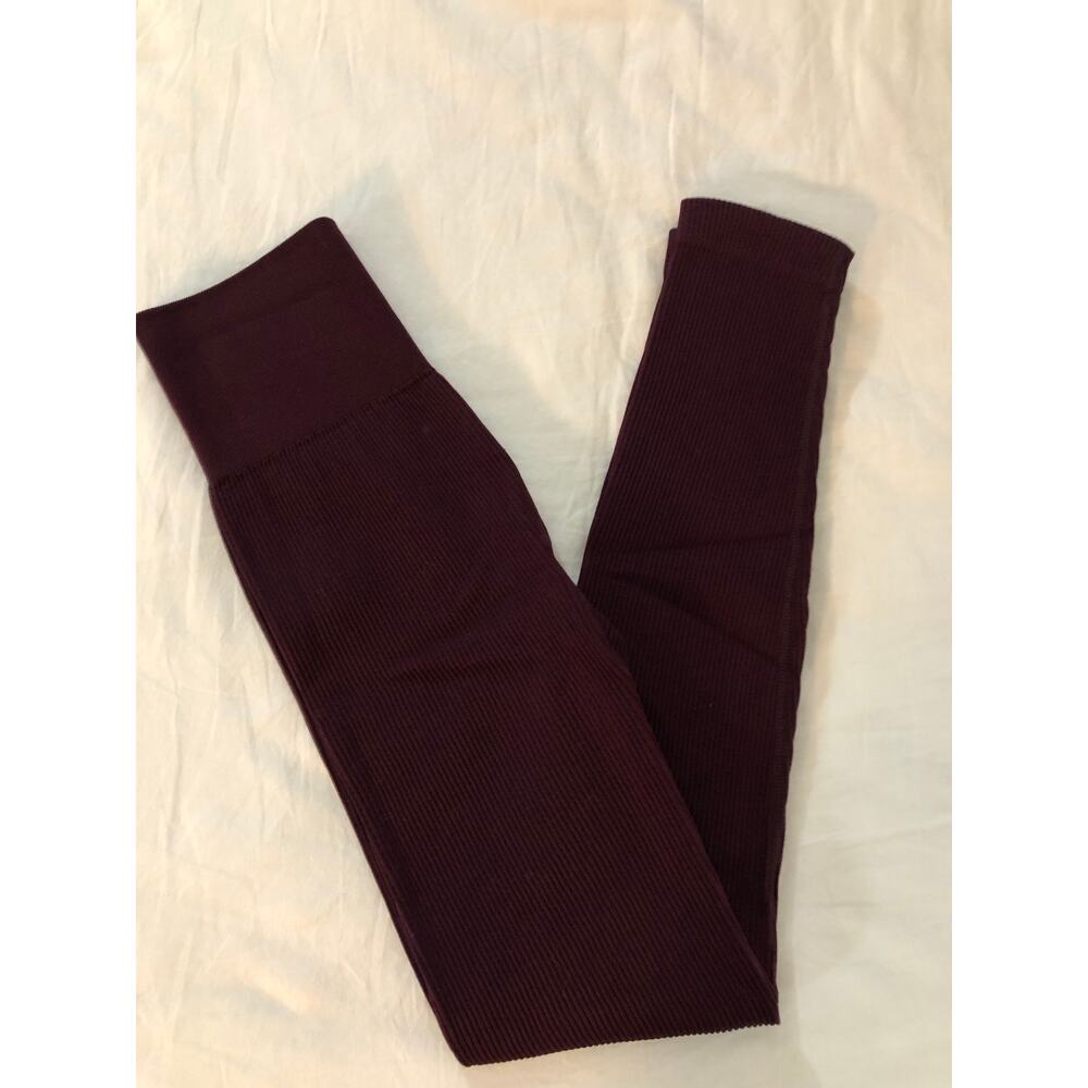 Aerie chill play move red ribbed leggings Size Small